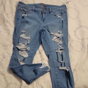 Stylish Blue Distressed Women's Jeans